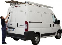 easily-load-and-unload-ladders-on-the-top-of-the-van_11785